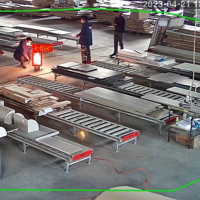 不同于傳統(tǒng)安防服務(wù)有繁復(fù)，AI視頻監(jiān)控以其便利、快捷的優(yōu)勢(shì)成為目前民用安防市場(chǎng)的新寵